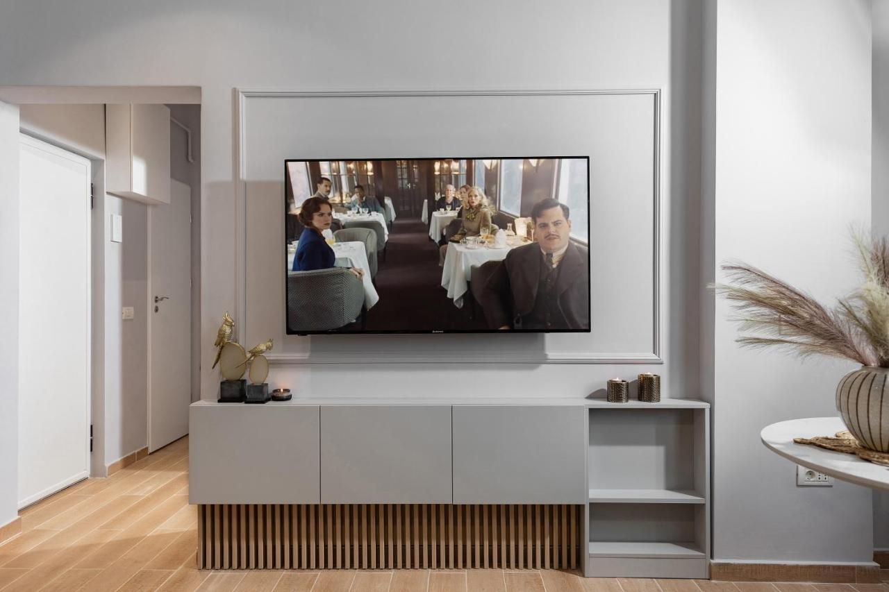 Qult - Orient Express Apartment Bukares Bagian luar foto